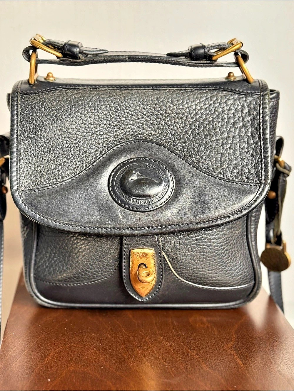 Dooney & Bourke Vintage Dooney & Bourke Pebble Grain Shoulder Bag Black Leather